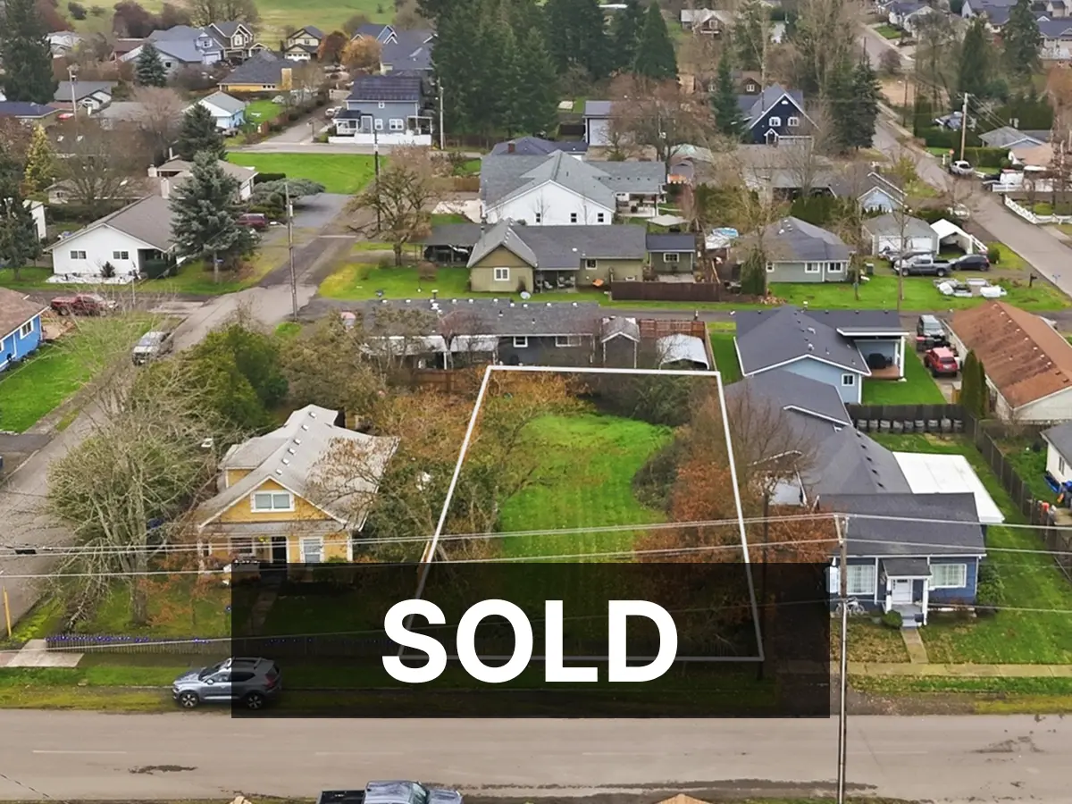 a lot sold by realtor Nicole Kelly in Carlton, oregon